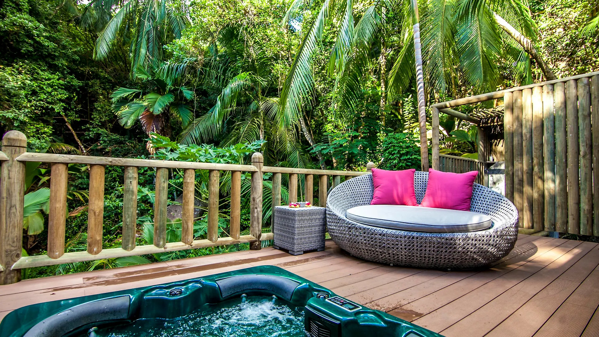 Valmer Resort And Spa Baie Lazare  3*, Baie Lazare (Mahe)
