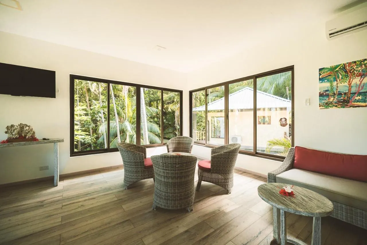 Hotel Valmer Resort And Spa Baie Lazare