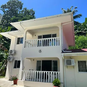 Paul's Baie Lazare (Mahe)