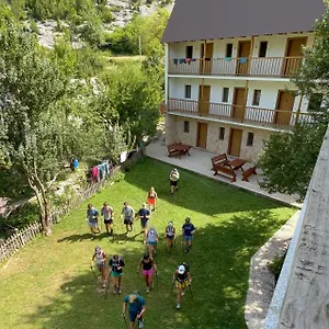 bujtina-zii.albaniahotels.org/