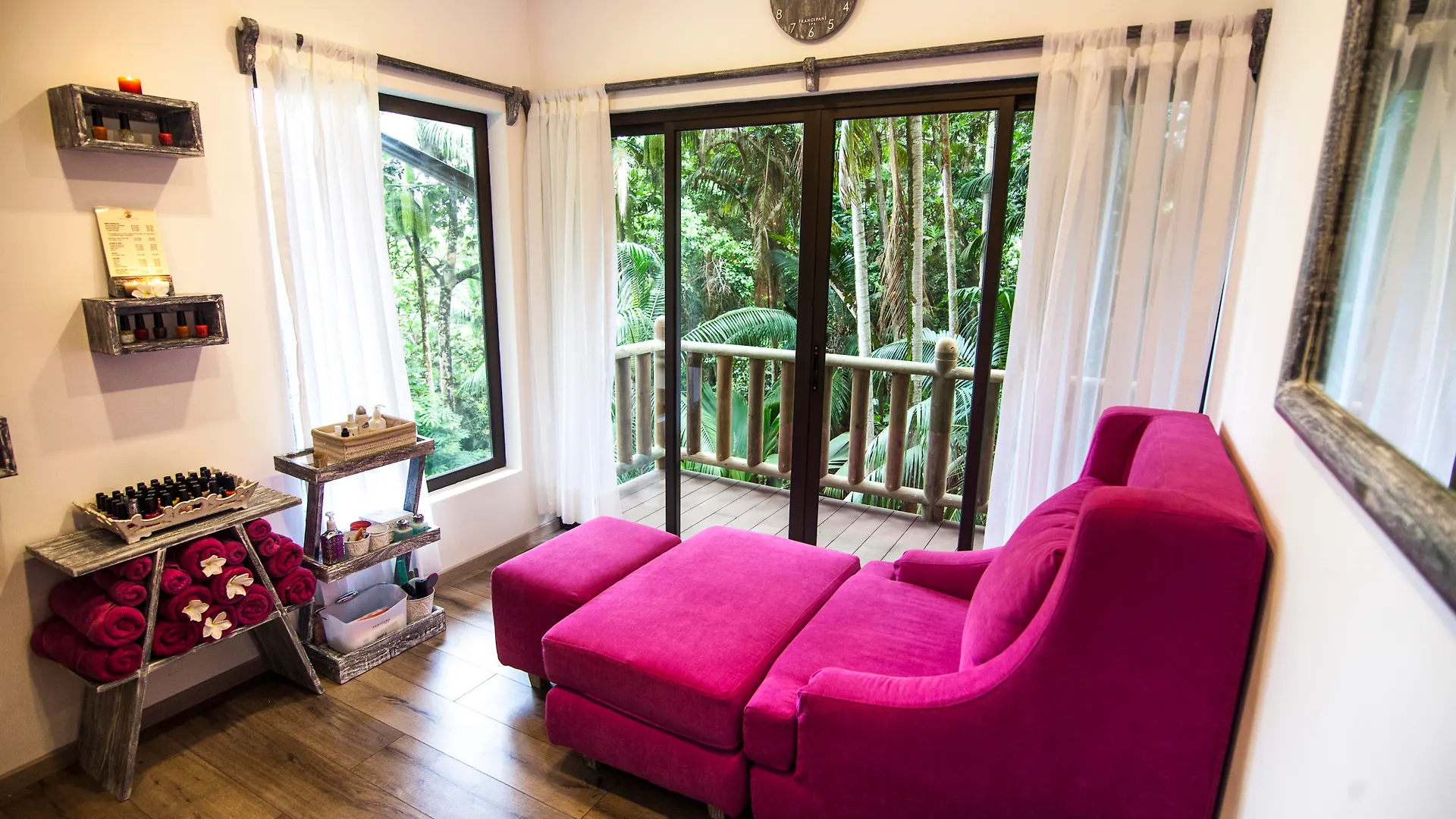 Valmer Resort And Spa Baie Lazare  Hotel