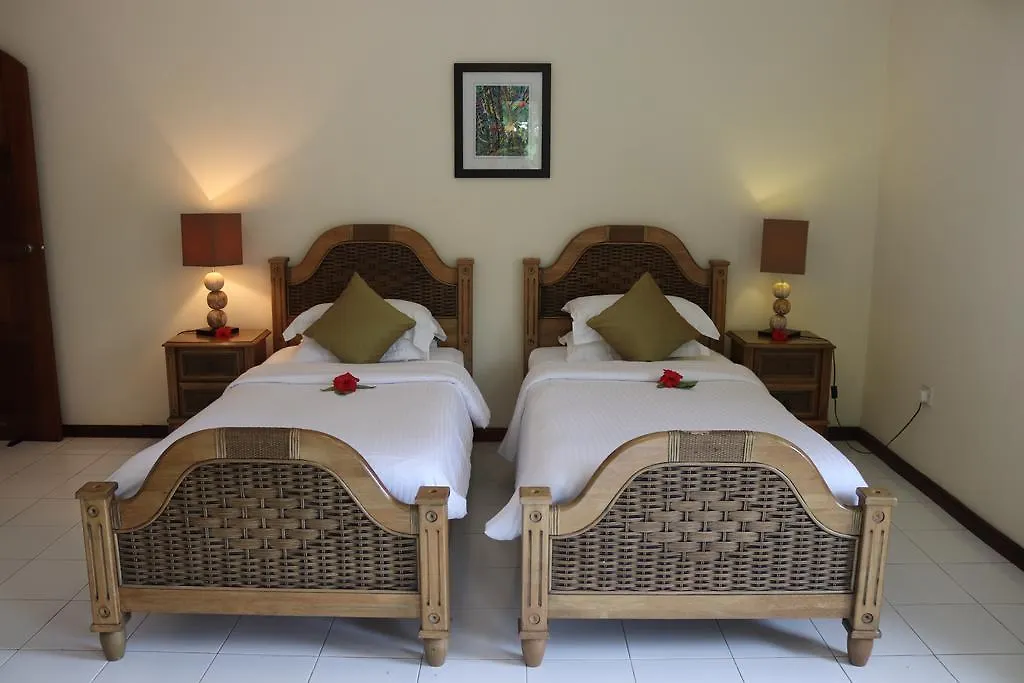 Hotel Valmer Resort And Spa Baie Lazare